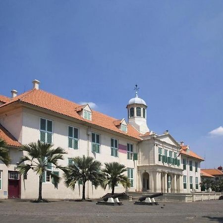 Couleur Hotel Cengkareng Джакарта Экстерьер фото